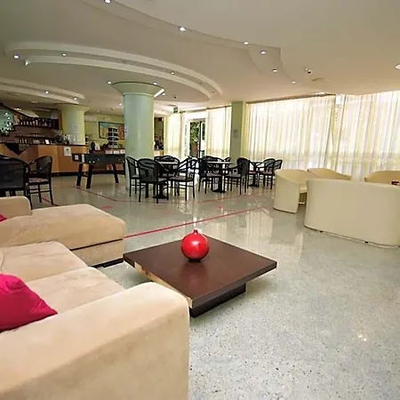 Hotel Como 2*